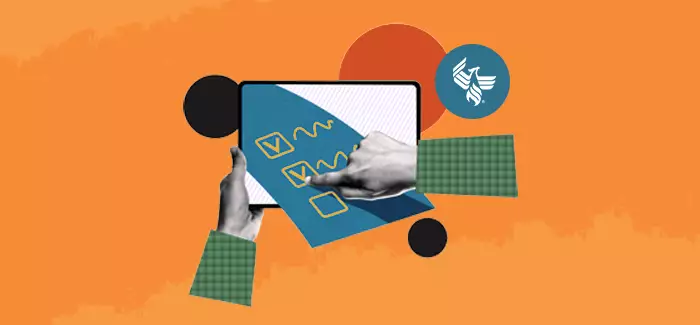 A set of hands filling out a University of Phoenix application