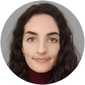Headshot of Jennifer Verta